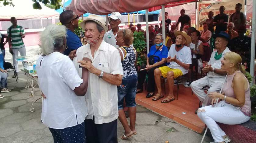 En #Cuba🇨🇺 los programas de salud, seguridad y asistencia social, trabajo social y comunitario han permitido lograr que la esperanza de vida sea de 78,45 años.

#CubanosConDerechos