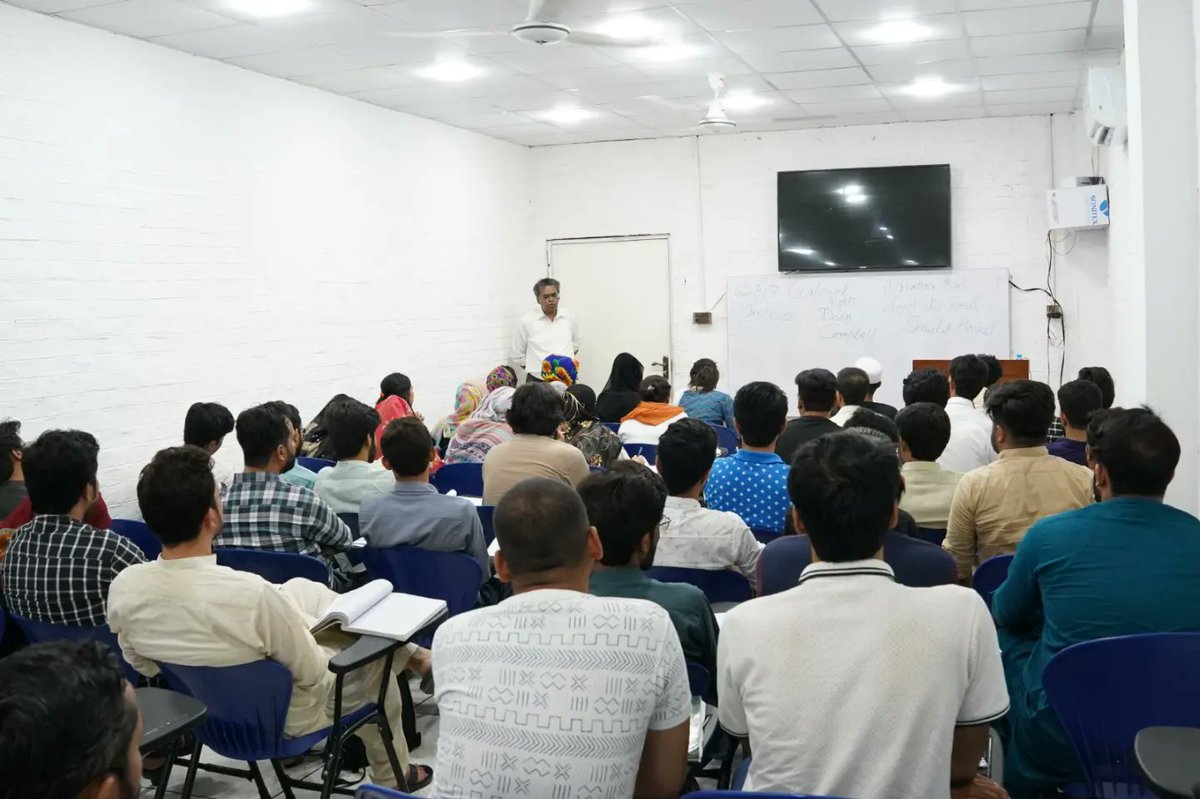 ~ Today's Current/Pak - Affairs class by Sir Wajahat Masood (Analyst)

#css #cssaspirants2024 #pakistanaffairs #currentaffairs #fpsc #ppsc #onepaper #mpt #cssaspirants #lca #papers #exam #cssresult #lahorecssacademy