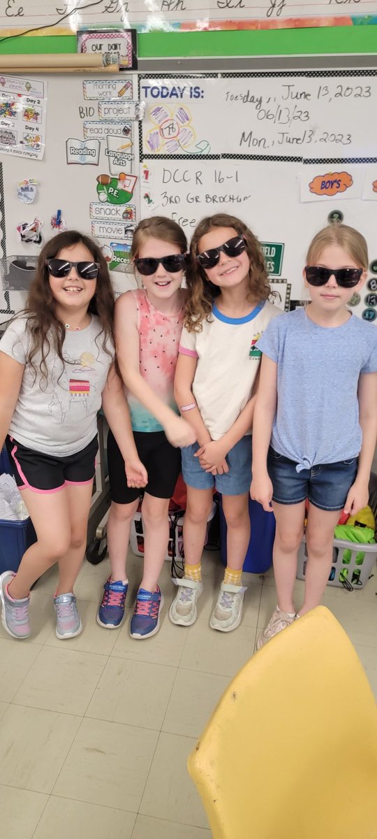 MzEngasser's tweet photo. It was sunglasses and dance party today for Day 2 on the countdown. https://t.co/BQaiueP5ck