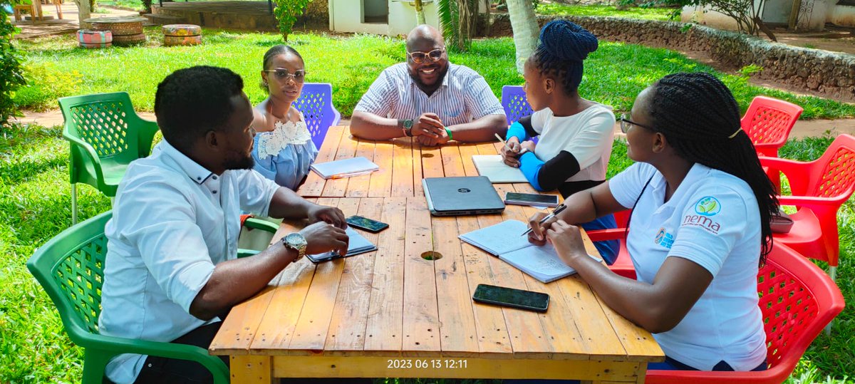MsEssy3's tweet photo. Together  with #onemilliontreesforkilifi and #greenhalo the #Litinitiative organization has one big project at hand that is being watered to bloom at #maonospace.

We believe that at some point we all need to work together with other greater minds to fully fill a  room.
#belit https://t.co/UcIKrhY61V