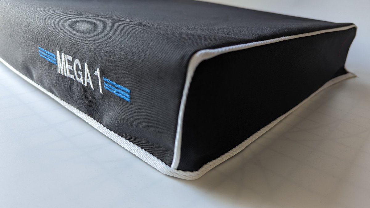 sew_ready's tweet photo. New cover for Atari Mega ST 1 now available.
@AtariCrypt @AtariAge @AtariPodcast @AtariSTFan @AtariLegend @ste_mega @RetroReadyOne @EnthusiastAtari @atari @atarihome @atari_st_fan
#atari #RetroComputing #dustcover #MegaST https://t.co/t28jVtmGjv