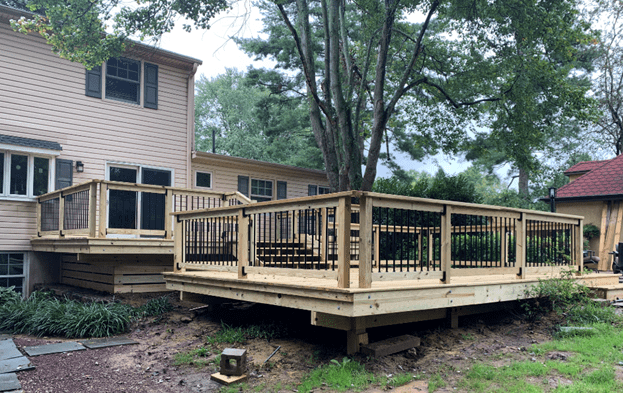 ExtremeHow_To's tweet photo. Summertime Deck Project built by the Father and Son team from @MyFixitUpLife - Deck building and design details with 30 photos
https://t.co/YXOofuhWyq
#decks #deckbuilding #fatherandson #fathersday #summertime #deckbuilder #DIY https://t.co/9XYi0BSZ4x