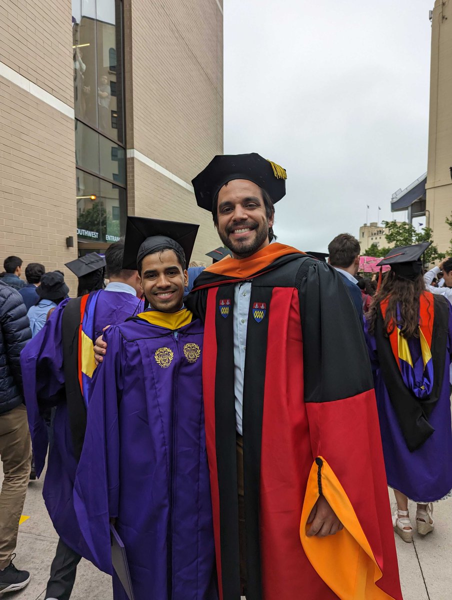 jeff_lopez12's tweet image. Had a great time celebrating our @NorthwesternEng graduates this weekend. I&apos;m especially proud of our first group of @LopezLabNU alumni! Natan is off to @Caltech for his PhD, Rochit @THErochit is heading to @Bloom_Energy, and Amy @ametwags has joined @WCGrp.