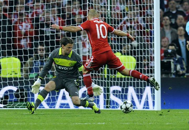 Mia10anmia's tweet image. Post war da #Robben #fcbayern #MiaSanMia