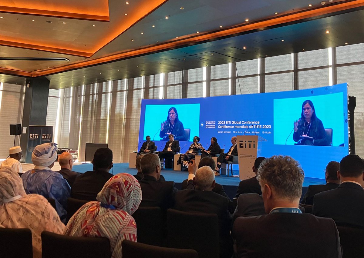EITIorg's tweet photo. How can the EITI help countries navigate the opportunities and challenges of the #energytransition? Ministers from #Mauritania 🇲🇷 and #SierraLeone 🇸🇱 shared insights with @valeglobal, @ONGDAR &amp; @CarbonBubble at #EITI2023. 

More in our brief ➡️ https://t.co/AvFNS7RUTl https://t.co/kVuNhk4sVs