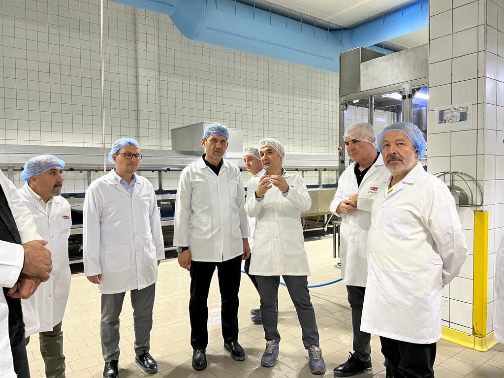 Partilimiz Cihan Bulut ve İl Başkan Yardımcımız Ali Bulut’un işletmesi Yörükoğlu’nun fabrikasını ziyaret ettik. Üretim hakkında bilgi aldık.