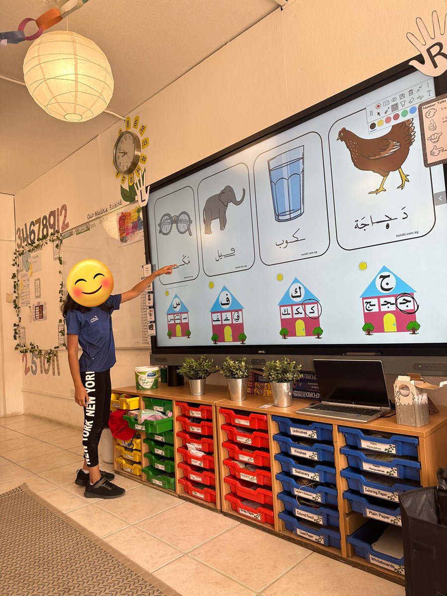 BISRArabic's tweet photo. “Think-aloud” strategies are embedded into Arabic lessons to  promote metacognition as students think about their thinking, monitor and reflect upon what they are learning @bisriyadh @BISRAHPrimary #BISRArabic https://t.co/7qOBgG62b0