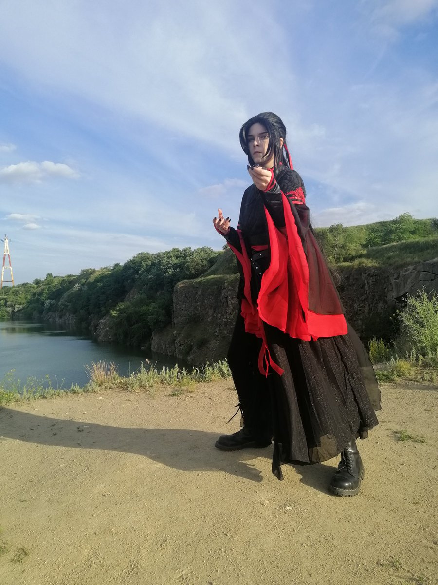 Агрессивно позую

#weiying #mdzscosplay