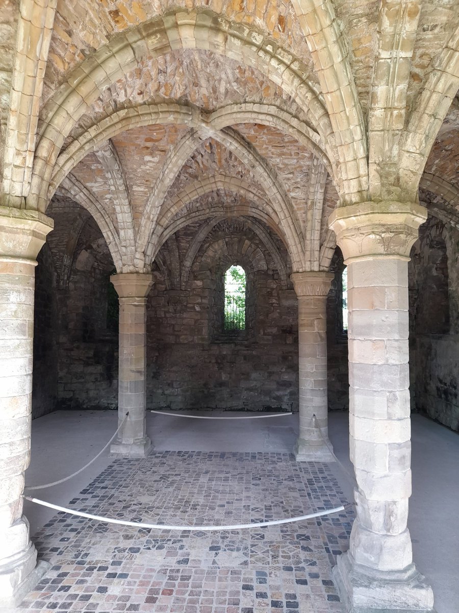 Cool down with some tiles at Buildwas Abbey, #Shropshire 

#TilesOnTuesday