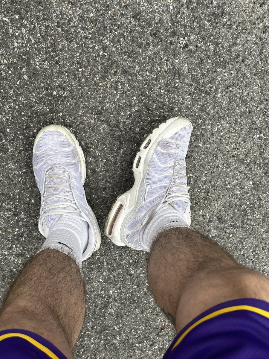 iamrausss's tweet photo. Lick my sole 😈 https://t.co/OcEM11kDXL