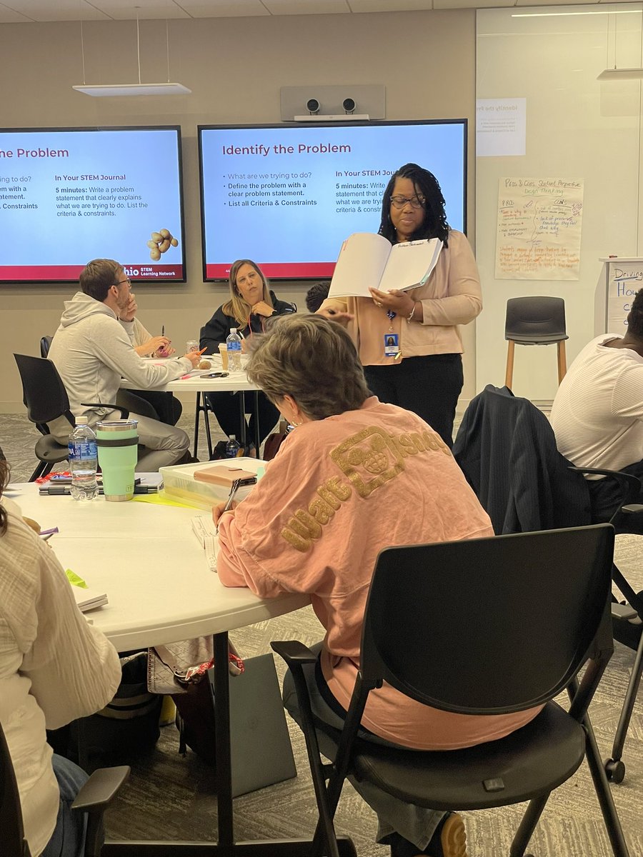 Day two of OSLN Teacher Academy.  Exciting things happening- Learning about the design cycle, design challenges, and submarines!  <a href="/OSLN/">OSLN</a> @Buildsubmarines <a href="/BlueForgeUS/">BlueForge Alliance</a>