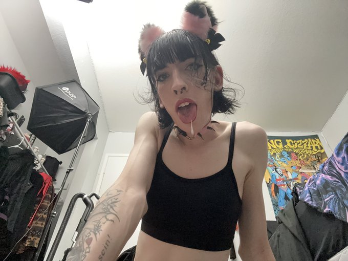 Want me to drool on you? 🥵💦 https://t.co/7mg7Ds5N1Y<a href="/tag/mvsales"class="tags"><span>#mvsales</span></a><a href="/tag/mvtrans"class="tags"><span>#mvtrans</span></a>