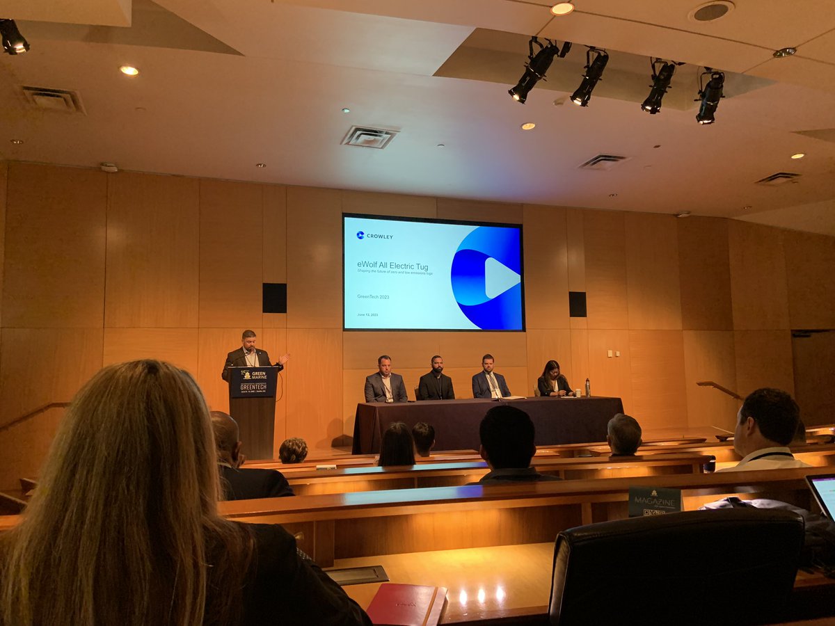 Great panel starting on harbor craft decarbonization at the #GreenTech2023 @GMarine_AVerte conference. Looking forward to the info-packed discussion ⚡️