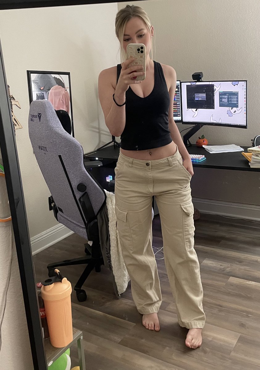 Peach 🌸 on Twitter: "Yo 👋"