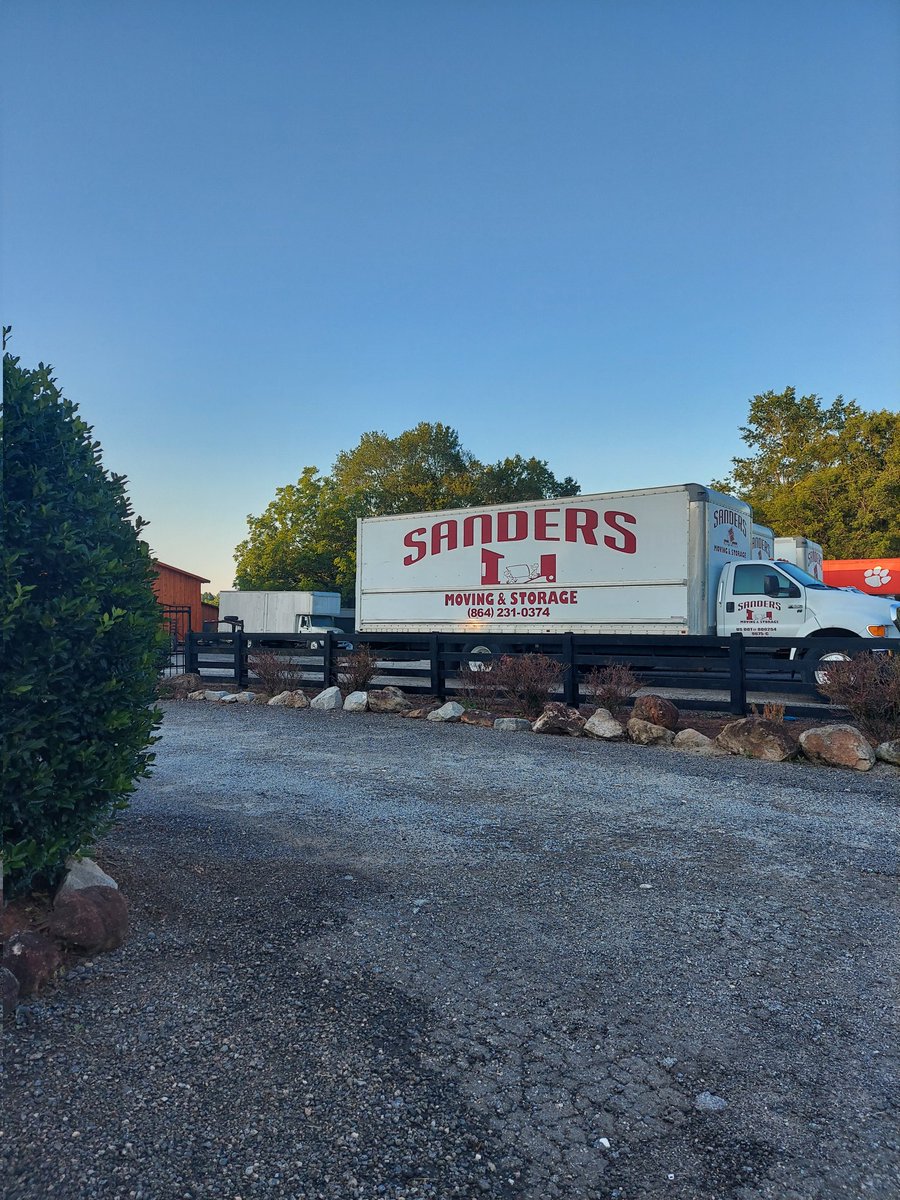 RickWorksHard's tweet image. I had a great first day with Sanders Moving company, and I love my new job. Thank God that I have a job to go to.