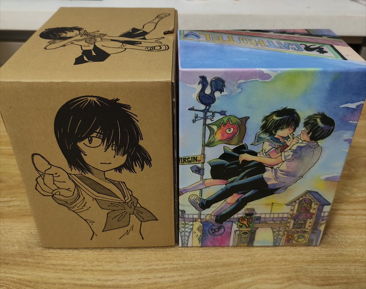 謎の彼女X  漫画box+blu-ray box   最想要的收纳盒终于到了 合照几张