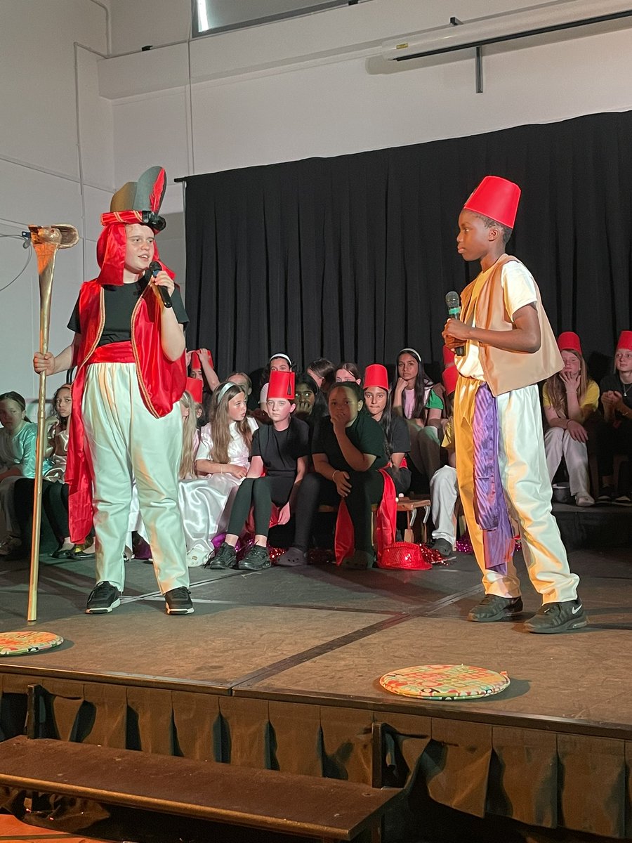 MissFlorenceCV's tweet photo. Dress rehearsal was a great success 👏🏼 Make sure you contact the office to get your tickets for Aladdin! @Castleview_PS @MissWhiteCV @MissMcGroryCV @cv_doyle @FJ_TaylorCV https://t.co/Pkpy7HMEne