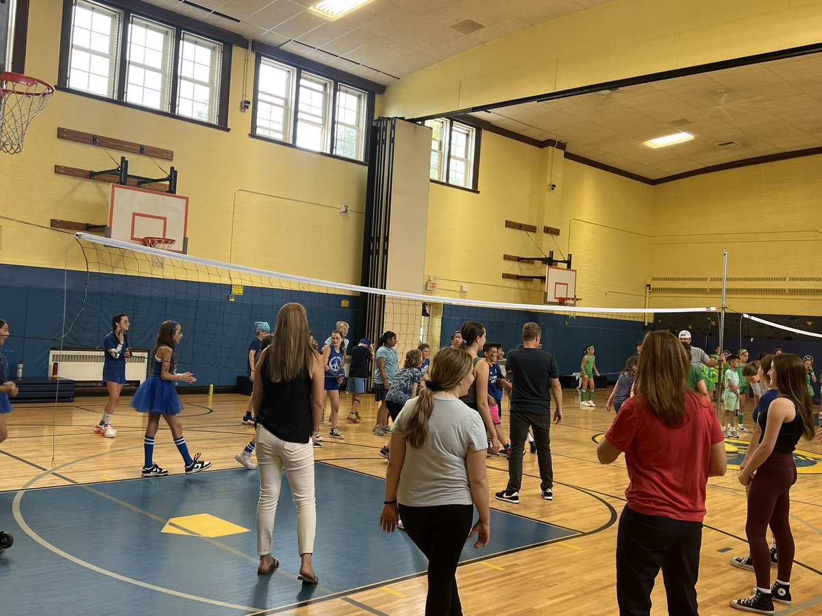 QRS_Smith's tweet photo. Field day was a success! Go 5KS! #qrspride https://t.co/GlLp5yl8Ko