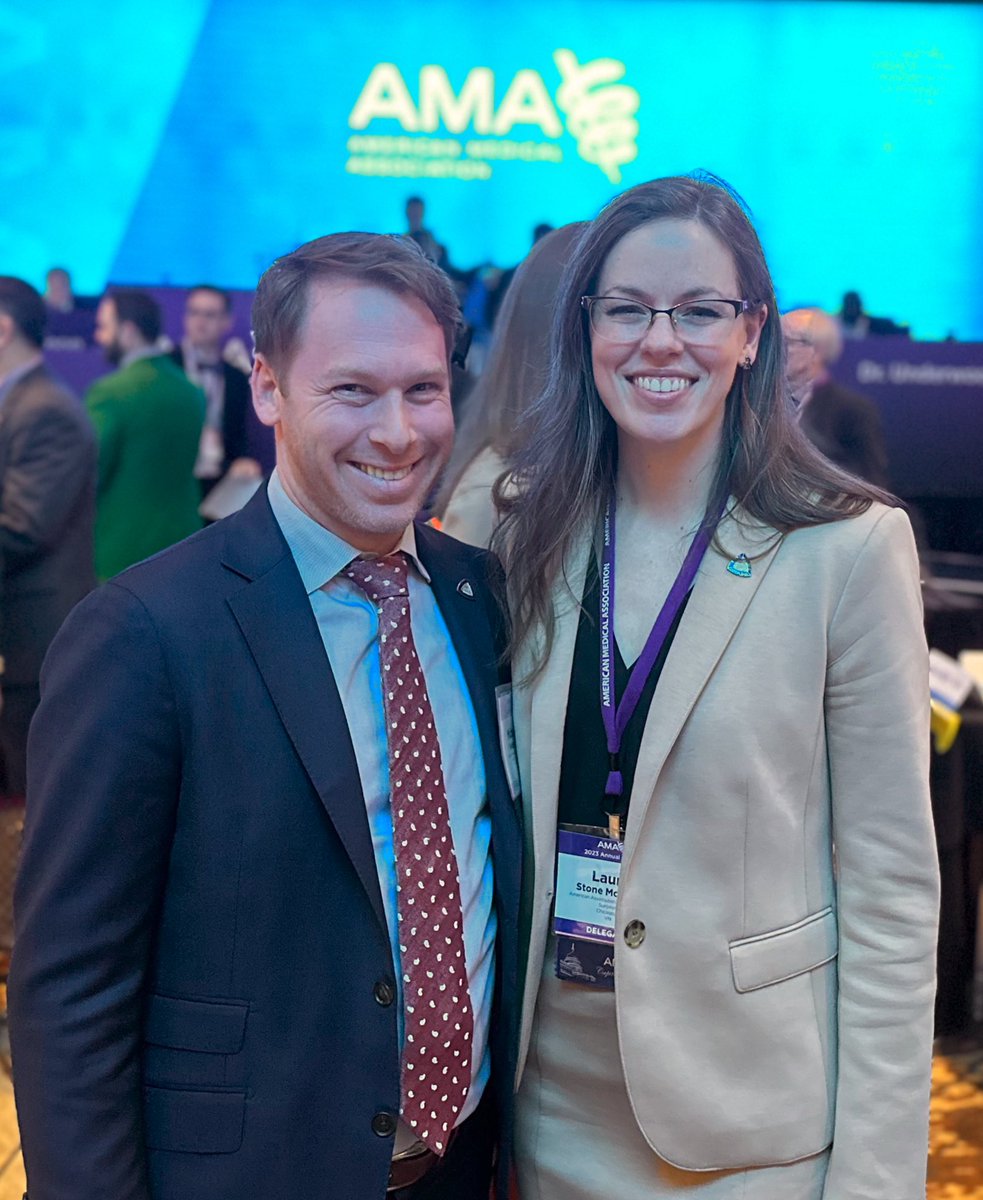 Hard at work for #neurosurgery at #AMAmtg! @AmerMedicalAssn @AANSNeuro @CNS_Update @redheadfeldman