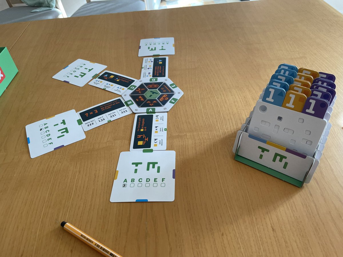 Wieso bin ich eigentlich erst jetzt auf Turing Machine aufmerksam geworden? Das ist ja mal ein geiles Spiel. So ein richtiges Mathematiker-Ding. Mastermind für Nerds. I love it. 

#TuringMachineGame