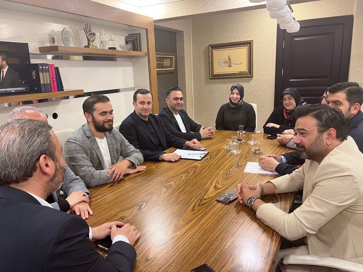 Haftalık olağan yürütme kurulu toplantımızı gerçekleştirdik … 
<a href="/AkKeciorenResmi/">AK Parti Keçiören</a>