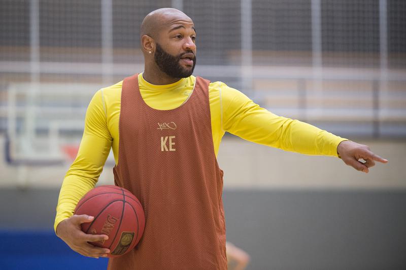 KhalidElAtweet's tweet photo. Your hourly dose of Khalid El-Amin https://t.co/cBHYJB2jOo