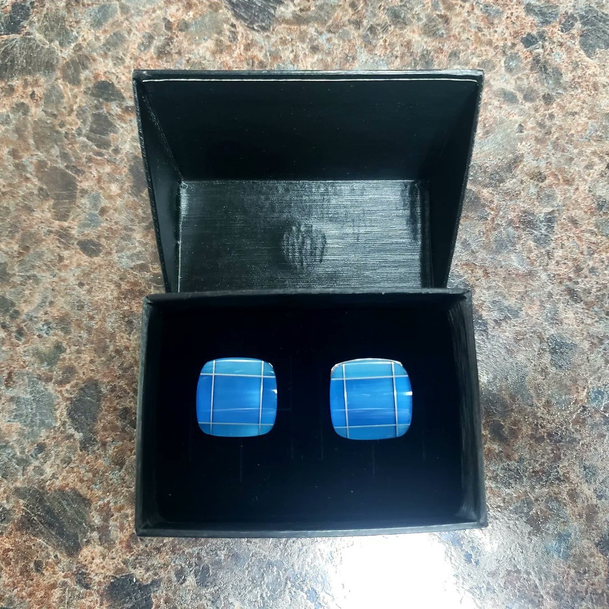 chazmatazztr's tweet photo. Working on a line of private label cufflink sets to add to Chazmatazz Formalwear of Toms River 's retail mix. 
#levelup #chazmatazzstyle #cufflinks #nextlevel https://t.co/AicZPnksnb