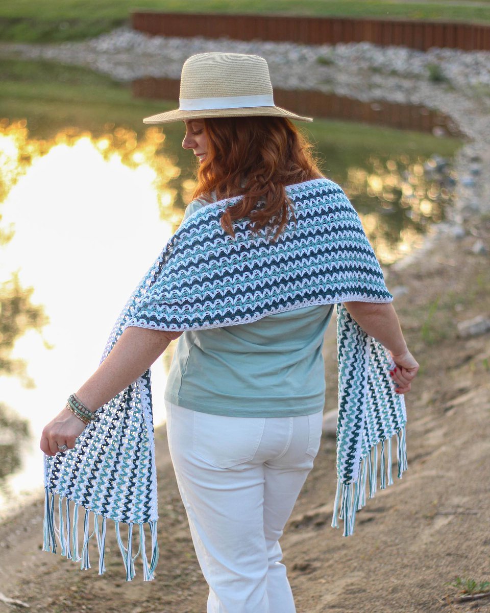Summer days call for light layers! This lightweight scarf will keep you cool and stylish.
Crochet Kit - Waterstone Wrap: ow.ly/vGP750OEgFO
.
📸 littleredknits (IG)
.
#crochet #crochetscarf #crochetallday #handmade #diy