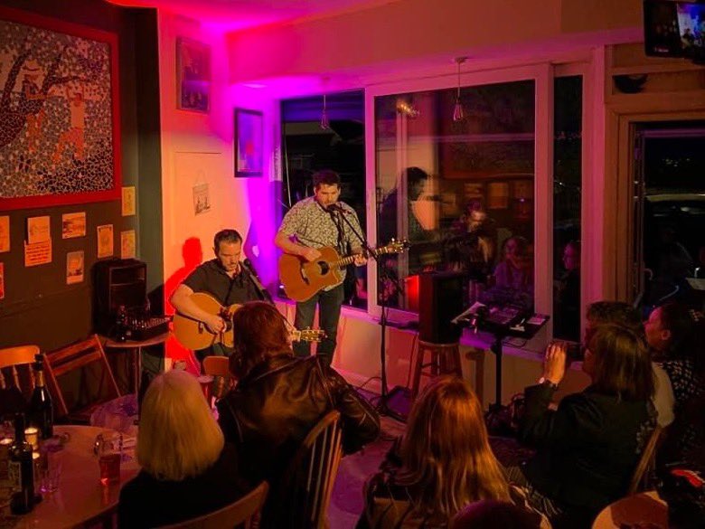 ChrisandDanJam's tweet photo. Nice photo from our recent gig at The Blue Belle in Penge.
Great to play such an awesome venue to such a brilliant audience, more of that sort of thing please!

📷-@domwood 

#Original #Acoustic #Rock #Music #Singer #Songwriter #Drumming #Strumming #Grassroots #Gig #Venue #Live https://t.co/knJA5eXlvn