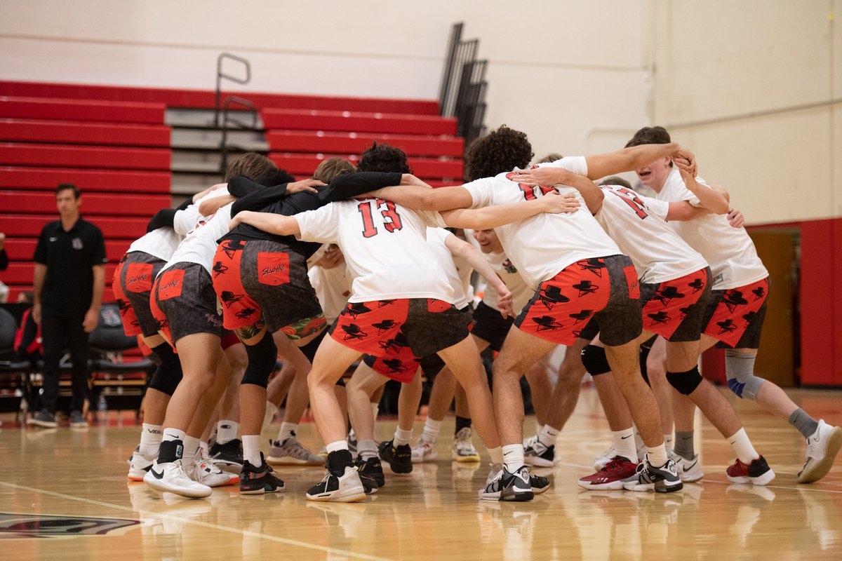 🚨 NEW JOB POSTINGS 🚨

Want to work at SBCC? Check out the links below for more details on these new openings!

🩹Athletic Trainer
rb.gy/dncte

🏐Men's Volleyball Head Coach
rb.gy/xerni