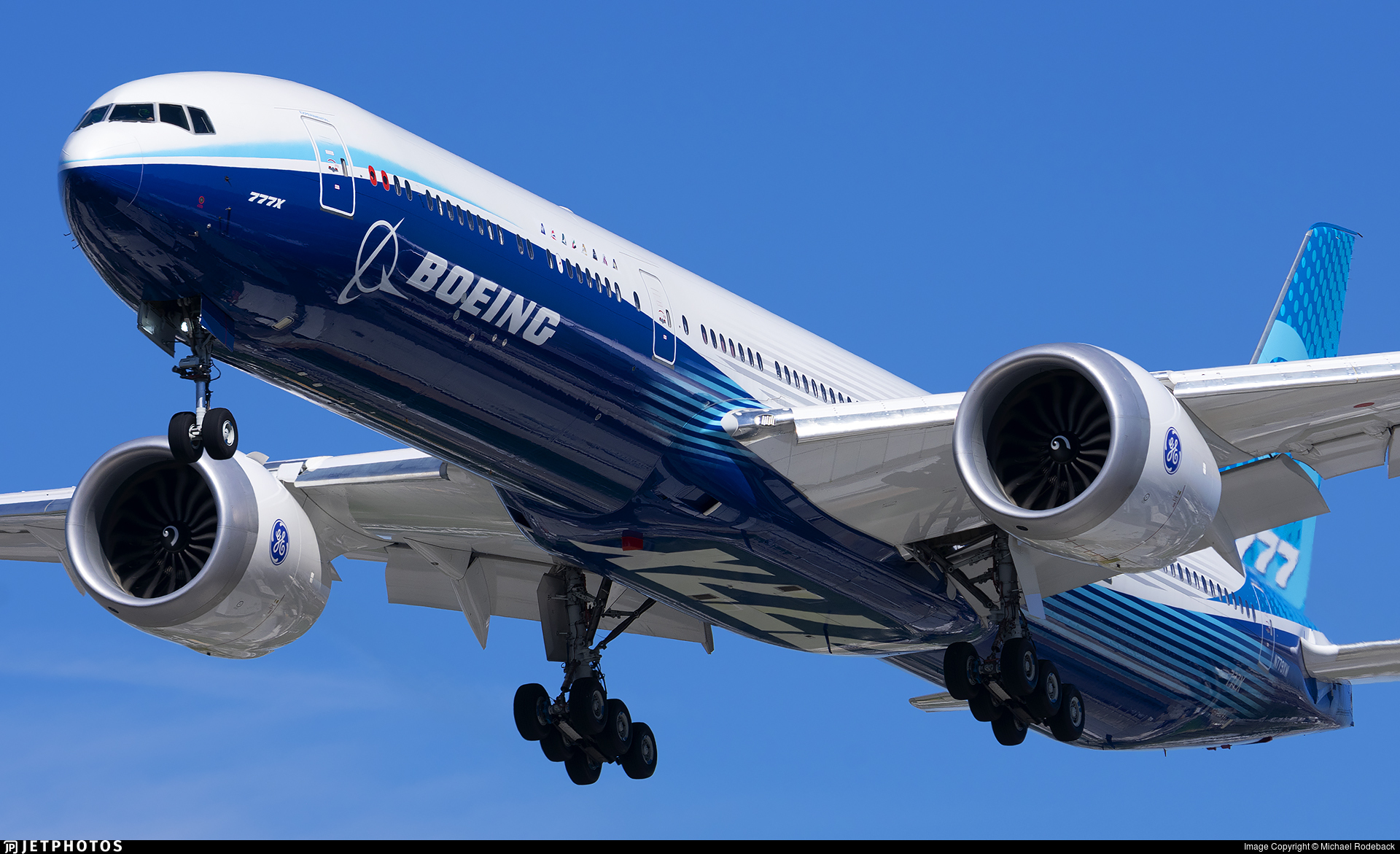flightradar24-on-twitter-and-they-re-off-follow-the-boeingairplanes