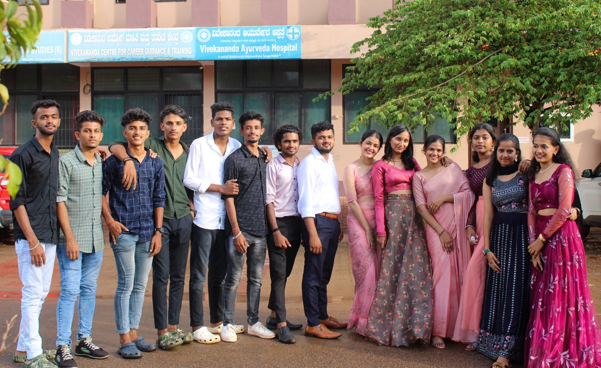 Day 2, at Vivekananda College of Arts, Science and Commerce Puttur, DK
#CollegeStudent #collegeday #collegelife #university #collegetwt