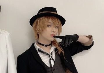 cant believe they’re gonna force him to never play chuuya again after this stageplay how is that legal