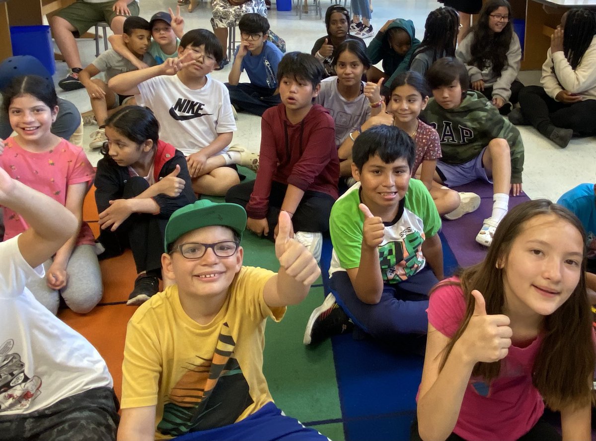 APSVirginia's tweet photo. Amazing opportunity to listen to &amp; learn from internationally-renowned violinist, Dr. Chelsey Green @GreenProjectTGP, during @HFBAllStars Career Day! @APSArts @Born2Teach @HFBSTEM @hfbPTA @MusicHFB https://t.co/qTGqZMaL4W