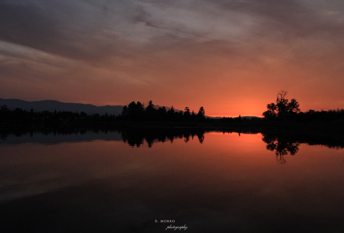 java_junkie_1's tweet photo. Amazing skies last night #comoxvalley #bcisbeautiful @experience_CV #sunsets https://t.co/8uyzQeFPcX