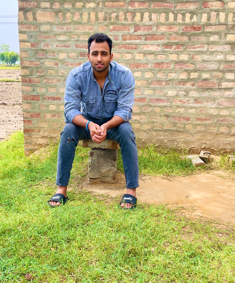parry_ahlawat's tweet photo. #farmerclass #TimeToAct #Biparjoy 😁 https://t.co/bFZqs0dZ2g