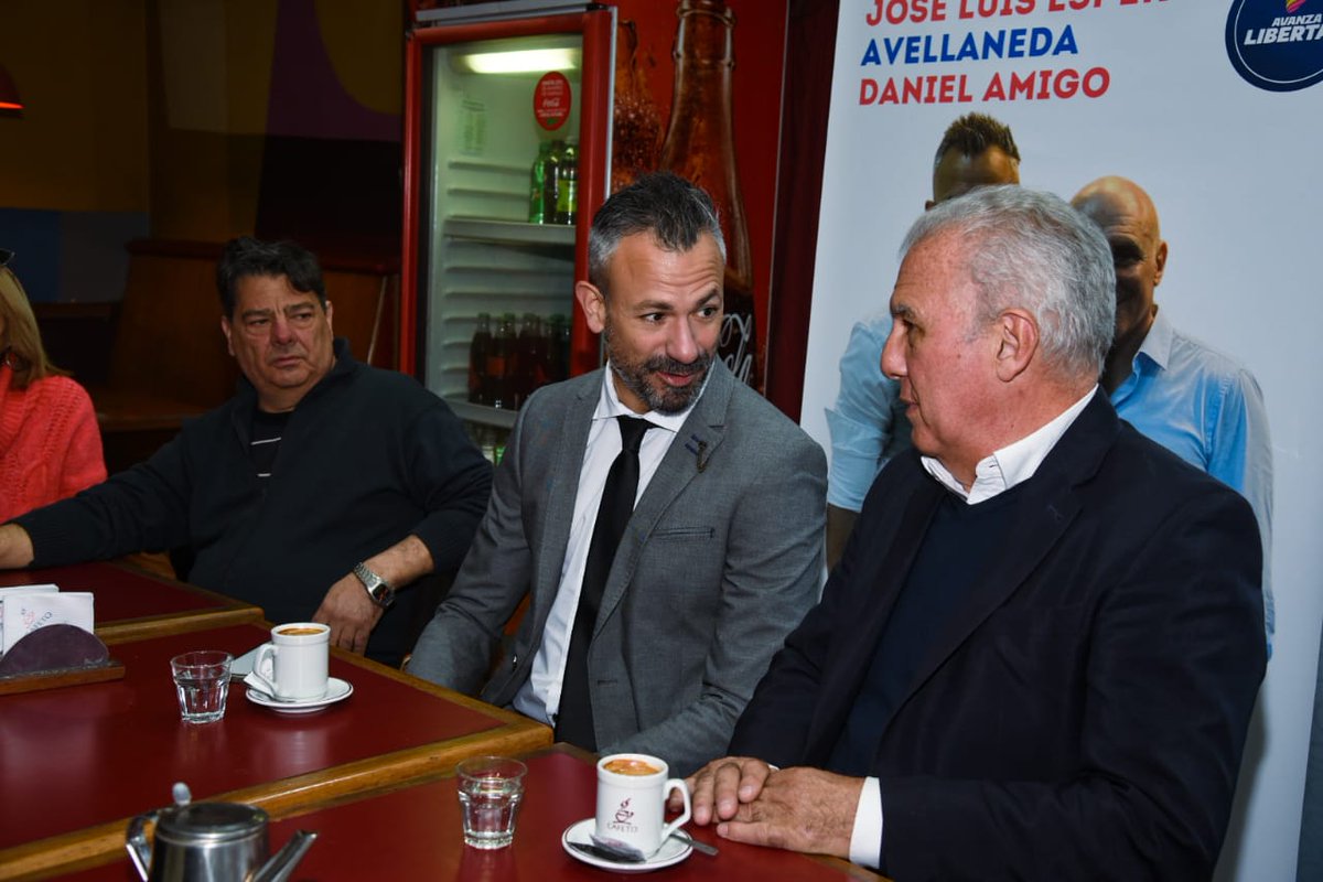 BontempoHugo's tweet photo. Con nuestro candidato de Avellaneda Daniel Amigo y nuestro presidente de la @ucedeavellaneda Roberto Casal. https://t.co/qVImmUYBdU
