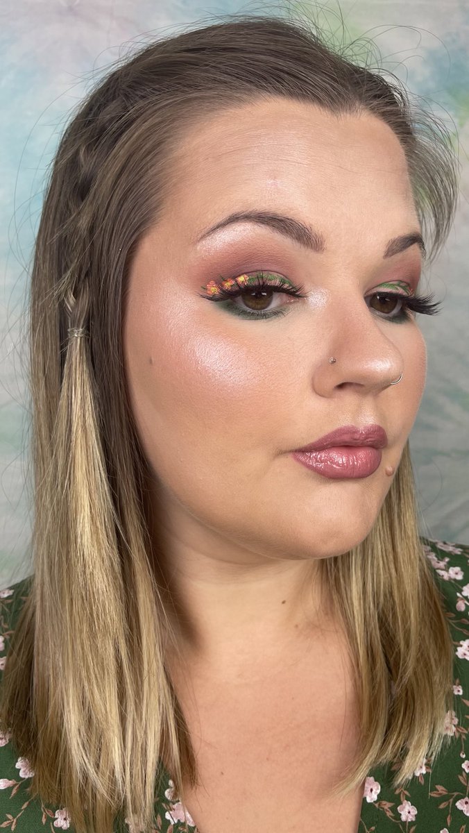 glambycat's tweet photo. Taylor Swift Album Series-evermore🌼
@taylorswift13 #makeup #makeupartist #TaylorSwift #TaylorSwiftErasTour
Eyes: @blendbunnycos @Glamierre @suvabeauty
Lips: @ColourPopCo @BuxomCosmetics
Face: @tartecosmetics @jaclyncosmetics @OFRACosmetics @rarebeauty @fentybeauty @BenefitBeauty https://t.co/7gXC28erAw