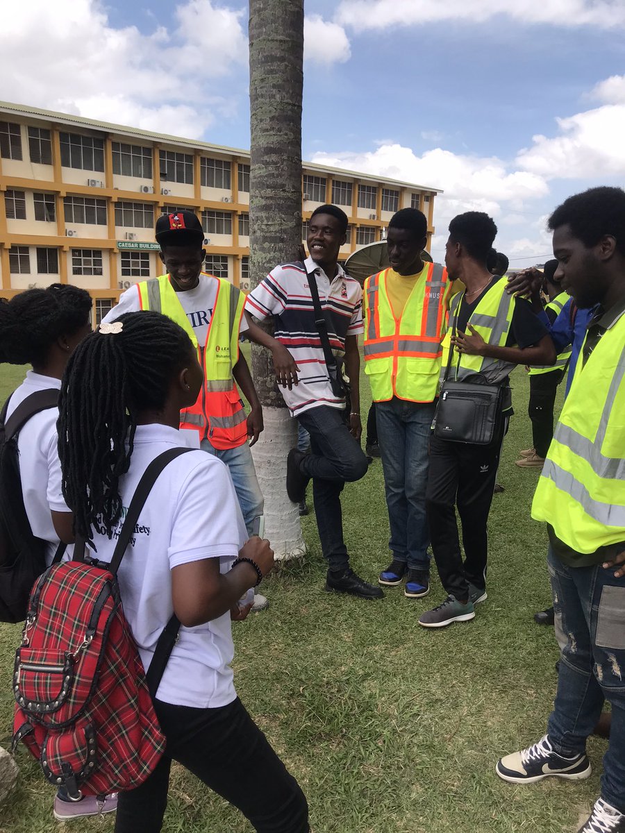 afsts_knust's tweet photo. From the College of Engineering to the College of Science, “we were there some” ! 

Join us, let’s make Food Safety everyone’s business 

Remember that FOOD STANDARDS, SAVE LIVES ✌🏾❤️

#FoodSafetyWithAFSTSKNUST #afststothewiase https://t.co/zaBFmszLB4