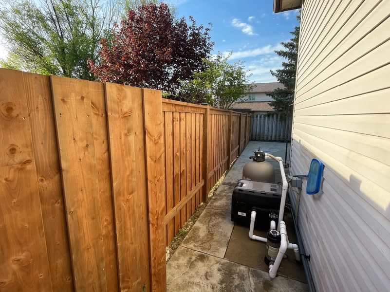 Looking to revamp your private backyard oasis! 
Check out these inspiration photos from the pros at Nine Arch Construction 🔨🪚