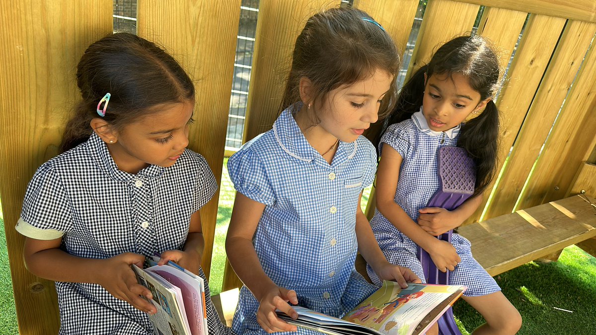 Reading for pleasure! #earlyreading #year1 #ReadingCulture #youngreaders