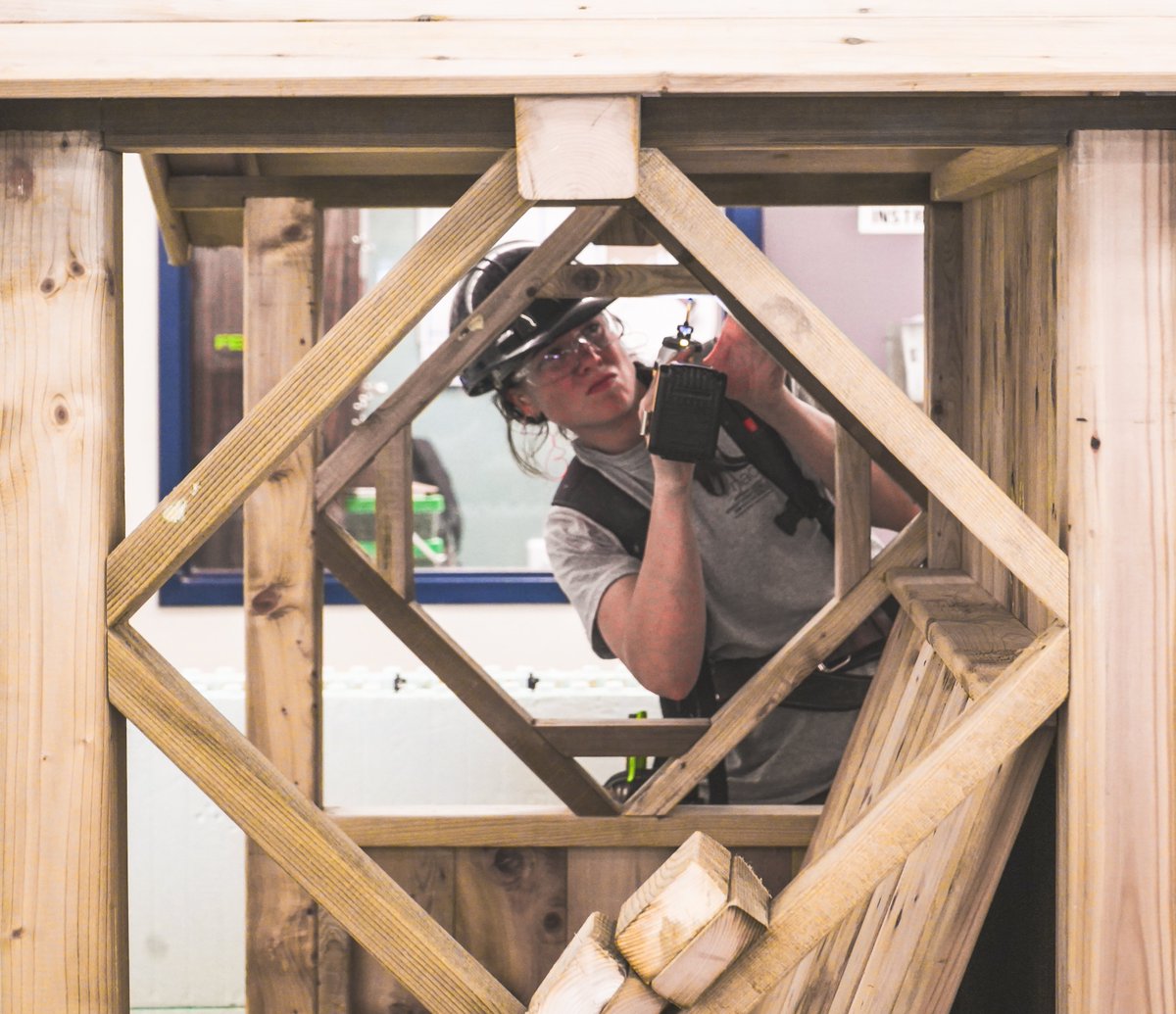 Thank you to the four B.C. members who competed at the UBC’s National Apprenticeship Competition last week in St. John’s. Congrats for being among the best in your respective trades. Our B.C. members took home 3rd in scaffold and 1st and 3rd in floor covering!
#WeBuildStrong