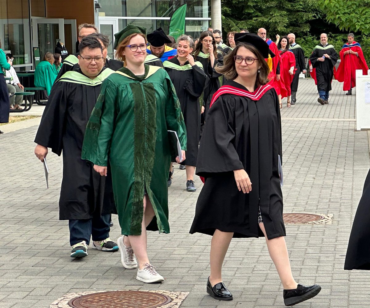 And they're off! The first of 6 UFV convocation ceremonies kicked off on Abbotsford campus this morning, with students from the College of Arts . It's nice to have convocation back on campus for the first time since 2010. 

#myUFVConvo

@ufvARTS