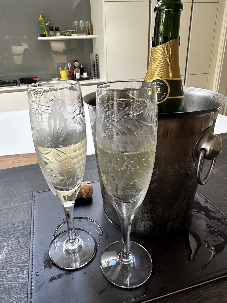 Dr Siobhan Kirk tweet media