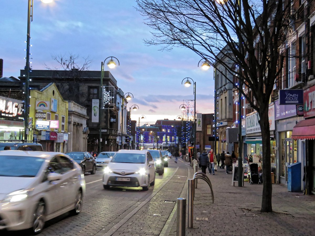 Historychappy on Twitter "Leytonstone High Road, East London, in 1987