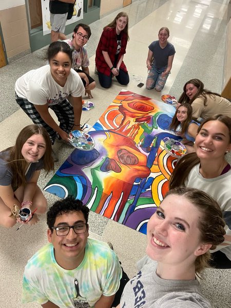 SenecaArt's tweet photo. Ending the year strong, seniors pulled out all stops and crushed their mural while young artists push through and do their last 2022-23 portraits. Great job! https://t.co/NHsGJfVYen