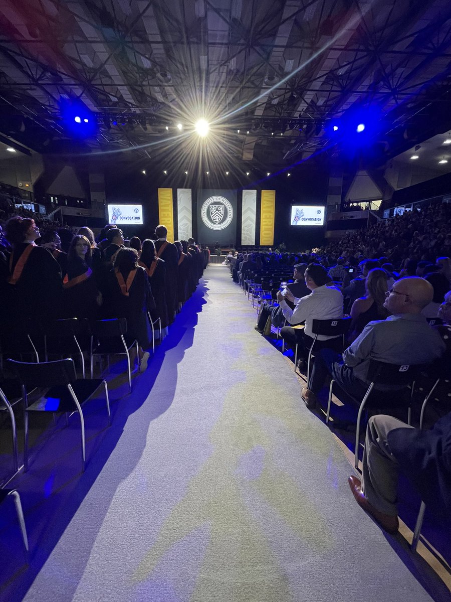 The stage is all yours @envwaterloo grads! Congratulations to each and every one of you crossing it today.

#UWaterlooGrad 🎓🖤💛