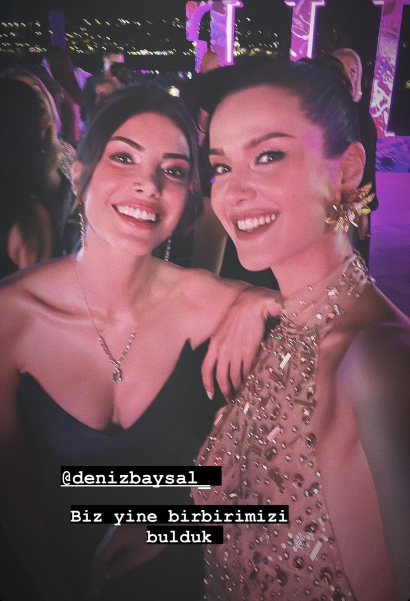 #DenizBaysal ve #İremHelvacıoğlu birbirlerini bulmuşlar. 😍