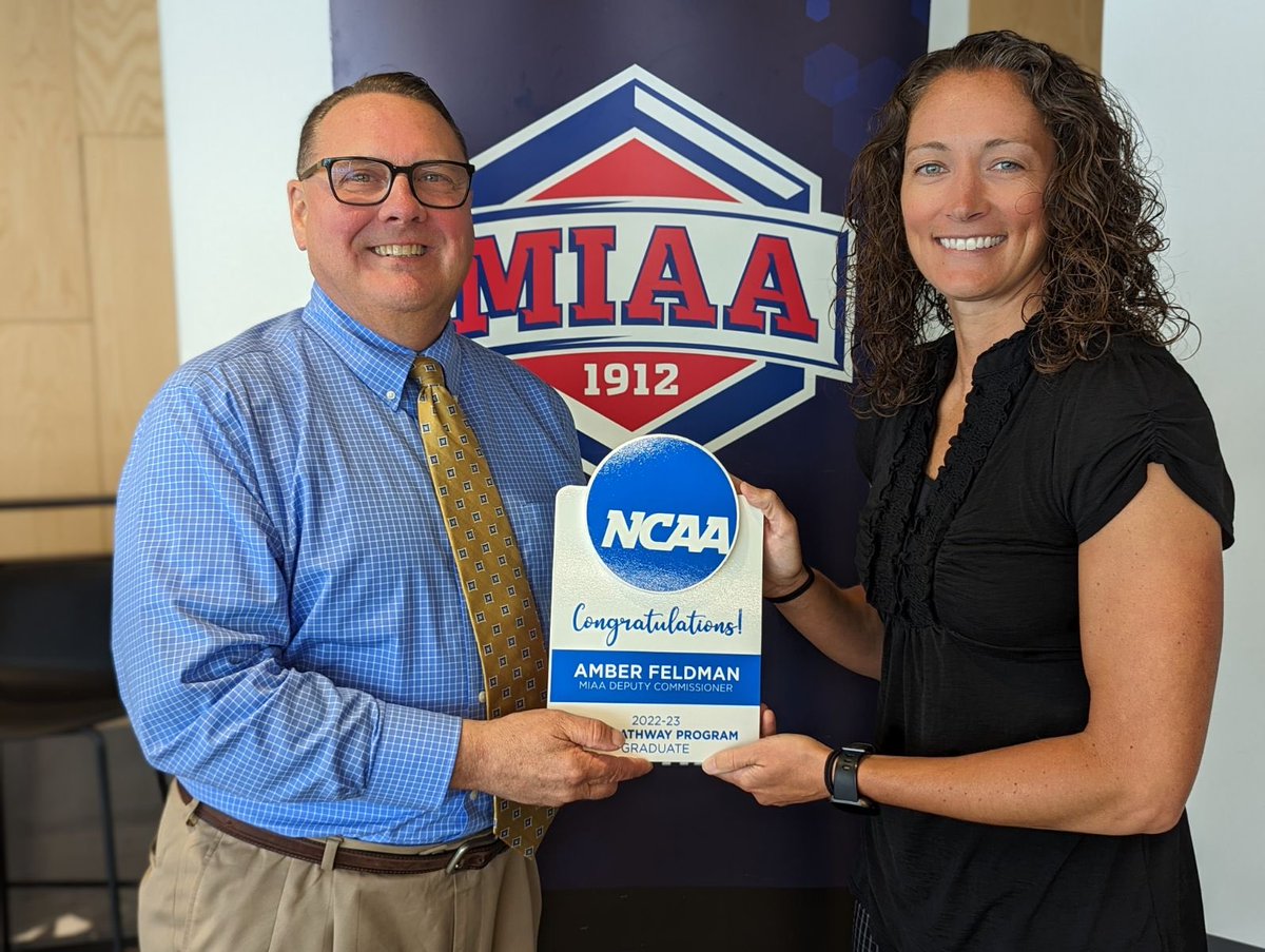 The conference office staff and ⁦@TheMIAA⁩ membership are very proud of ⁦@MsAAFeldman⁩ as she completes her year long ⁦@NCAA⁩ leadership program and graduates from the Pathway Program.  
Well done Amber - congratulations!