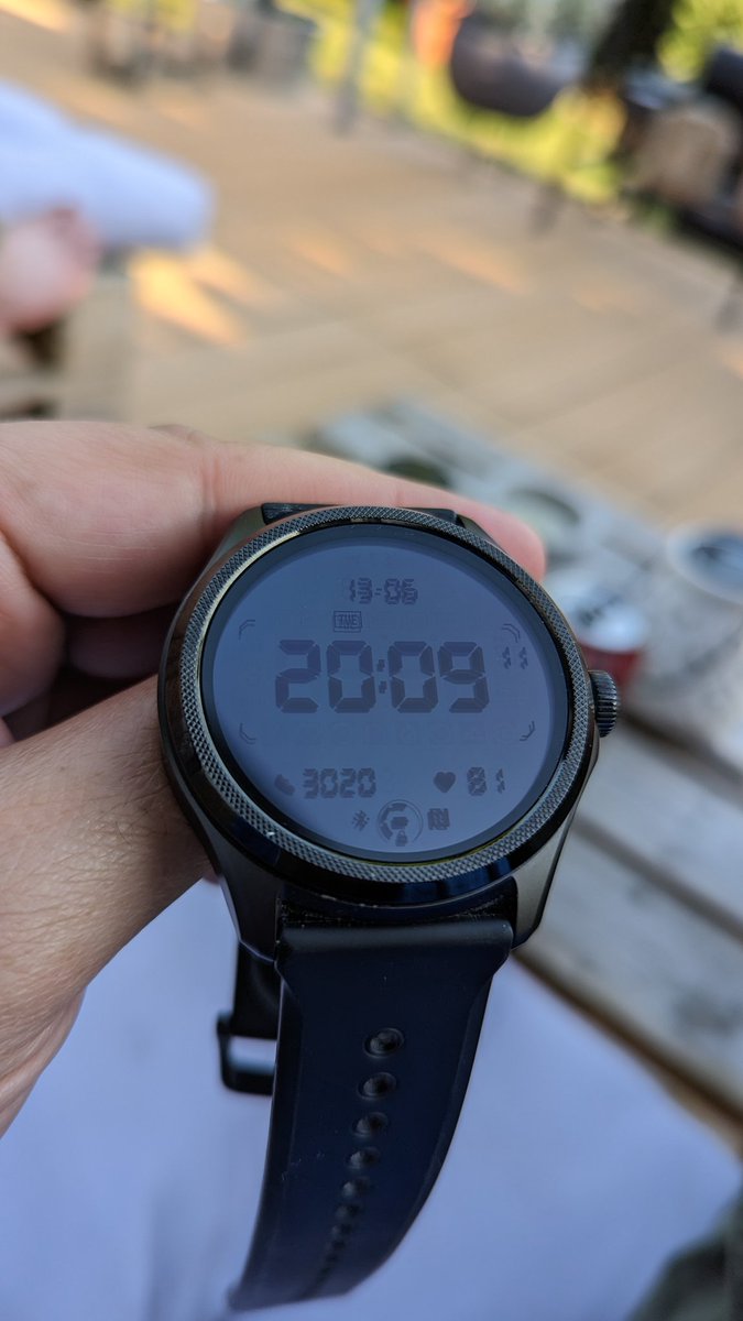 oberbula's tweet image. Um 20:09 ist meine Ticwatch Pro 5 eingefroren. 🙄

Wie gut, dass ich morgen mal mein Skript für das abschließende Review schreiben wollte🤣

#ticwatchpro5 #wearos #mobvoi